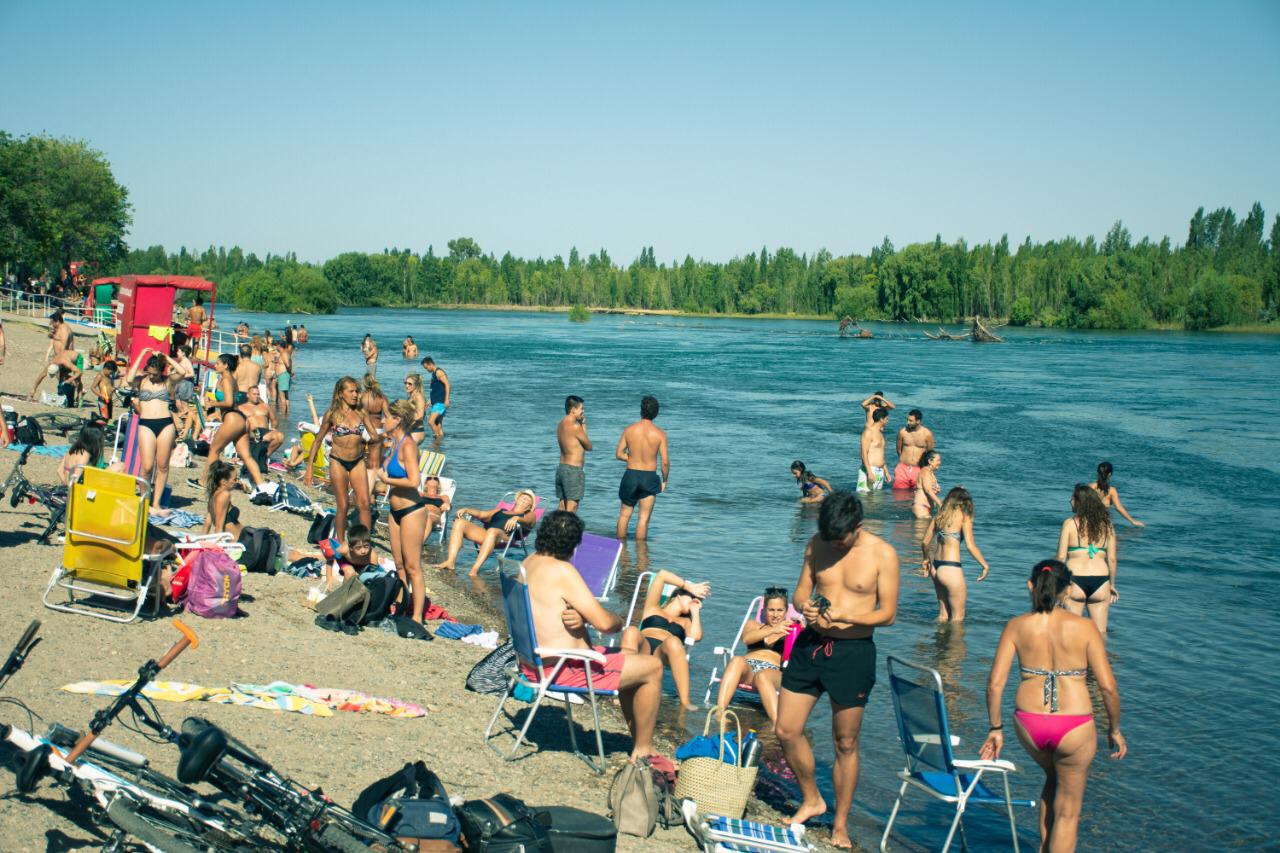 Así se vivió este domingo de calor extremo en Neuquén