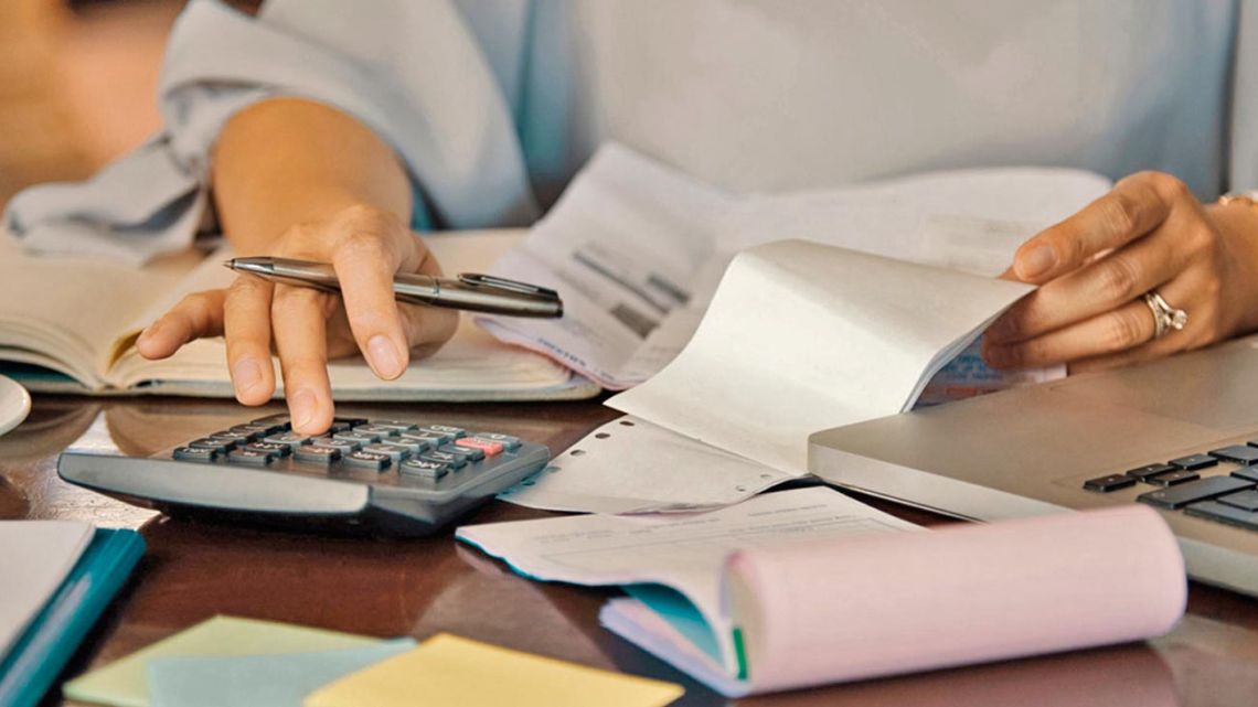 La mora familiar llegó al 12,81% en agosto y casi duplicó el nivel de un año atrás