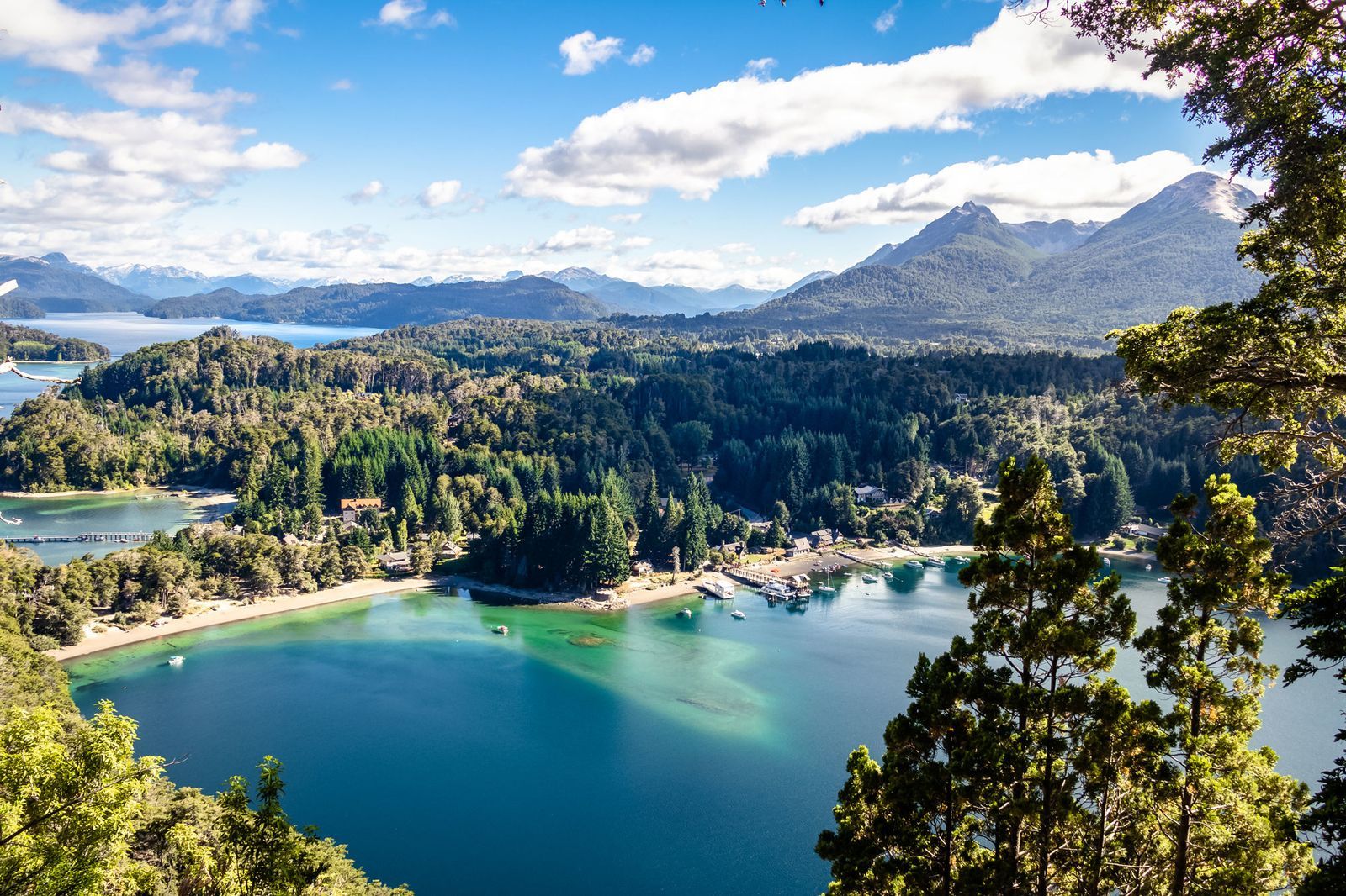 Febrero en la cordillera: tarifas más bajas, el momento perfecto para viajar con amigos