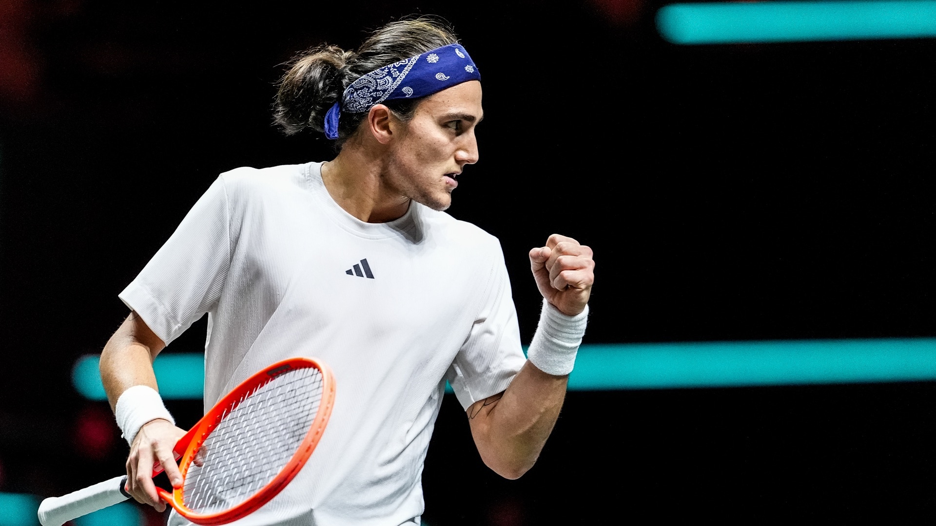 Bellucci sigue imparable en su gran semana en Rotterdam