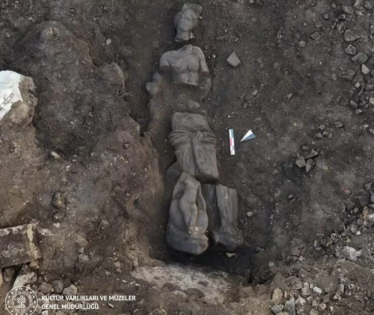 Descubren en Turquía 5 majestuosas estatuas romanas de la antigua ciudad de Perge