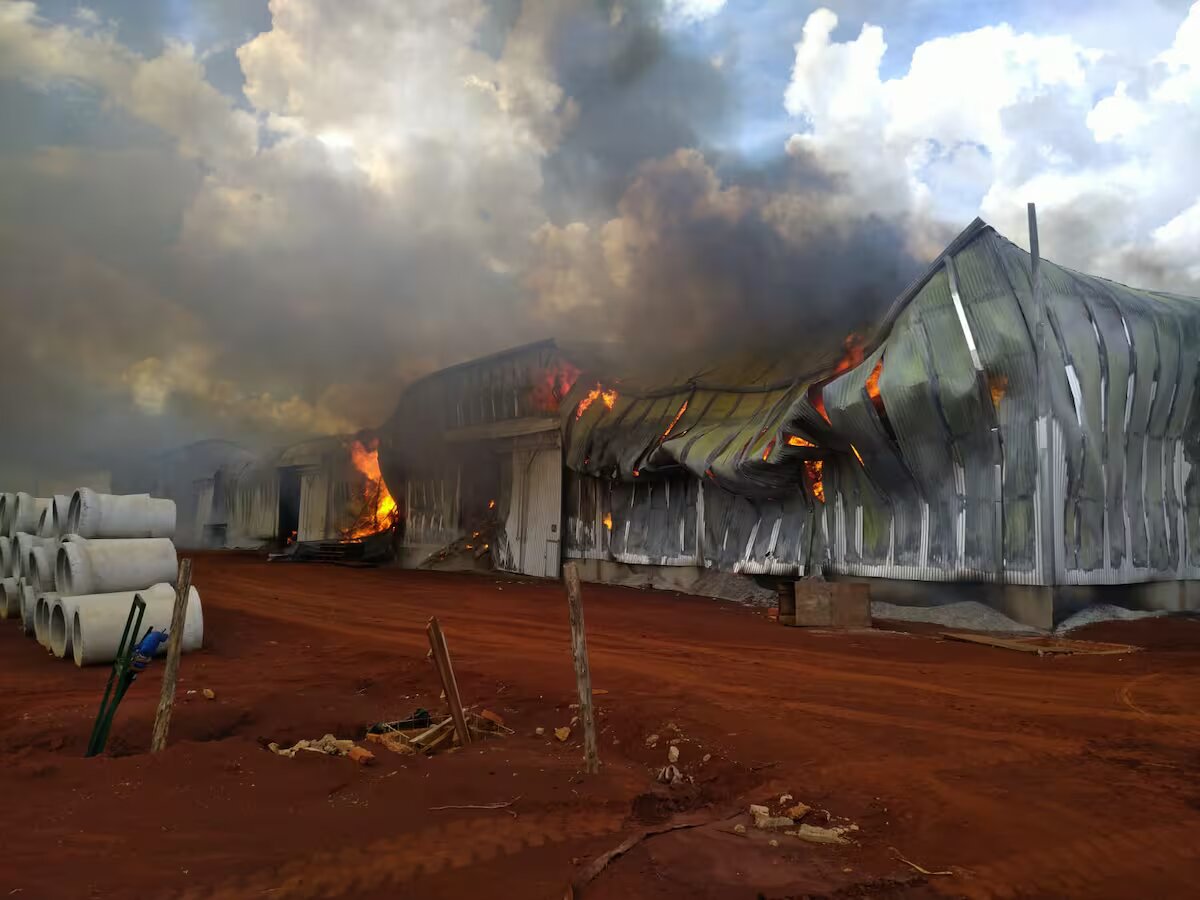 Corrientes: un incendio devora más de tres millones de kilos de yerba mate