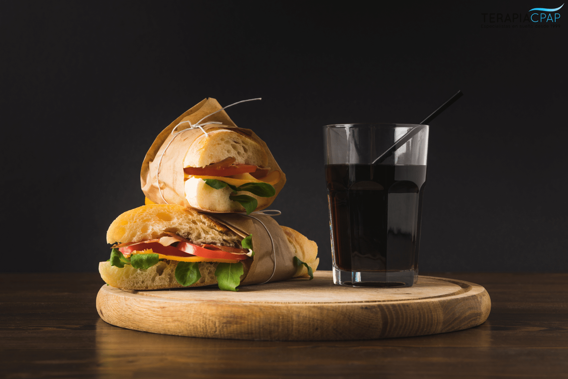 Estos 8 alimentos podrían estar arruinando tu sueño