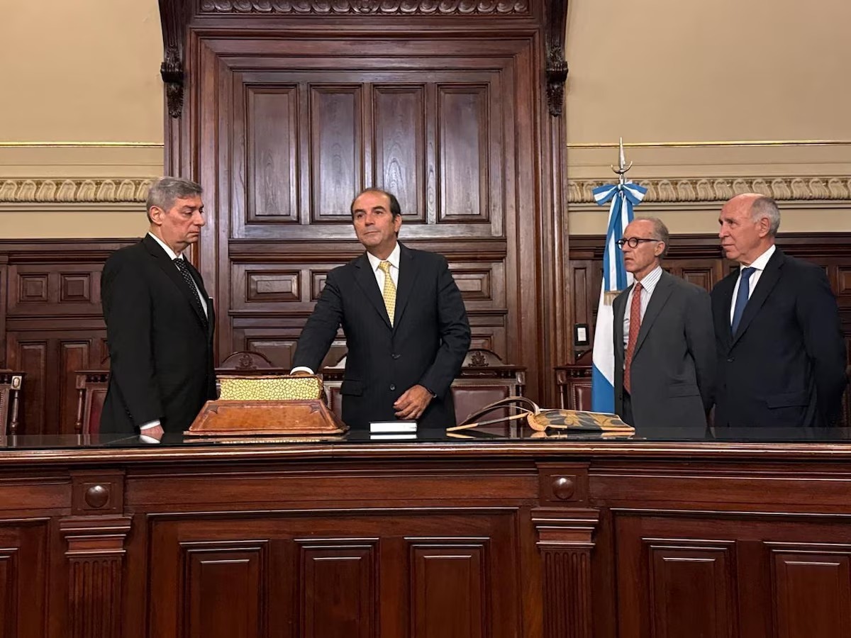 Manuel García-Mansilla asumió como juez de la Corte Suprema ante Horacio Rosatti