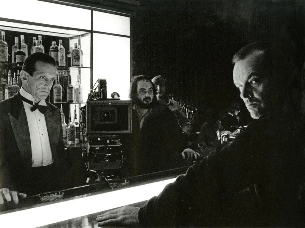 Sale a la luz el origen de la imagen final de 'El resplandor' gracias a un archivo olvidado
