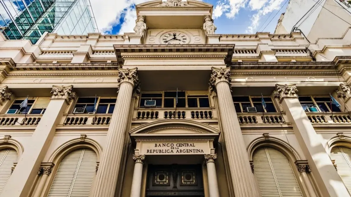 El Banco Central lanza medidas para estabilizar el dólar tras el fin del cepo